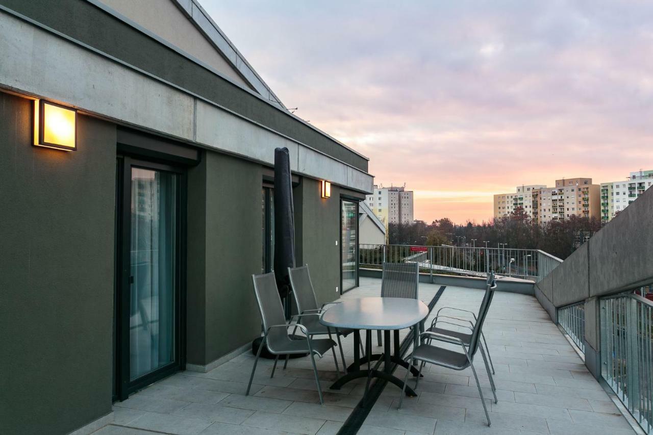 Doczy Private Apartment ديبريتْسين المظهر الخارجي الصورة